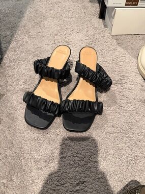Abercrombie & Fitch Black Ruched Double-Strap Slide Sandals